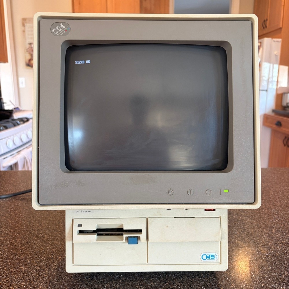 IBM PS/2 Model 25 All-in-One Computer Vintage 512KB RAM Beige Type 8525
